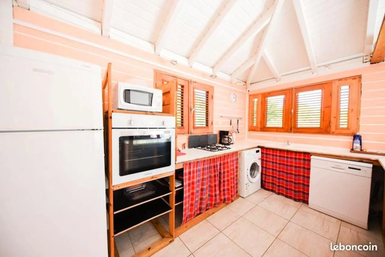 Maison En Bord De Mer A Pointe-Noire Avec Piscine Partagee Guadeloupe