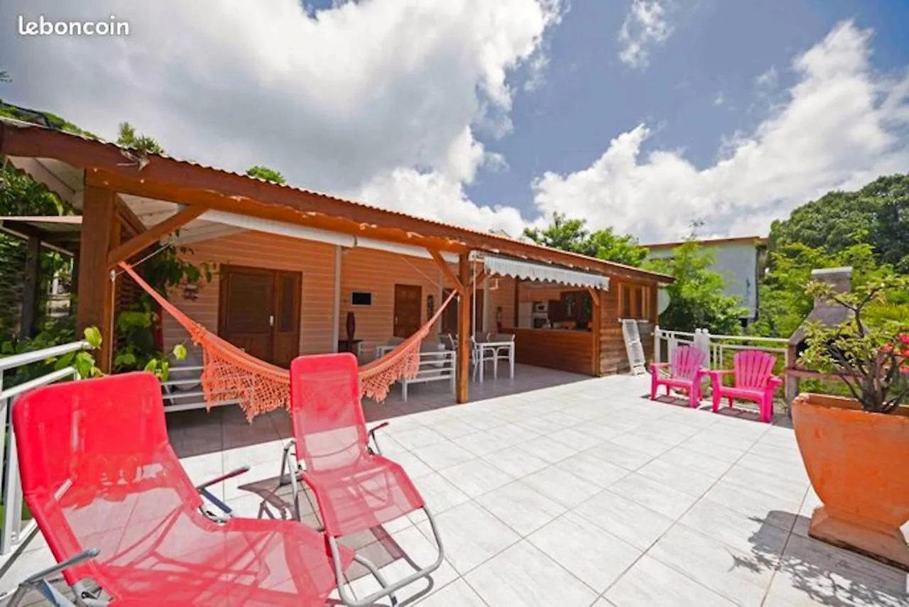 Maison En Bord De Mer: Pointe Noire Seaside Retreat with Shared Pool 0*, Pointe-Noire Guadeloupe