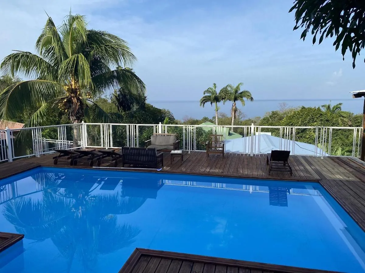 Maison En Bord De Mer A Pointe-Noire Avec Piscine Partagee contacts